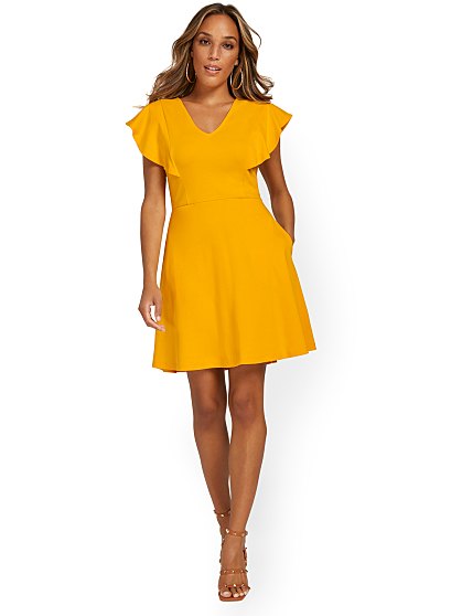 42.95 RUFFLE FRONT FLARE