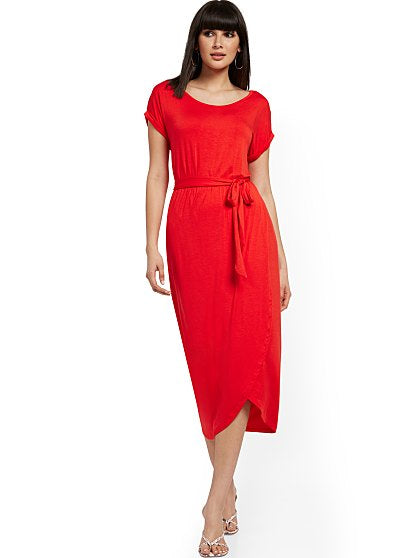 59.95TULIP CREWNECK DRES