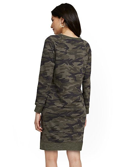 49.95 REVERS SWEAT DRESS