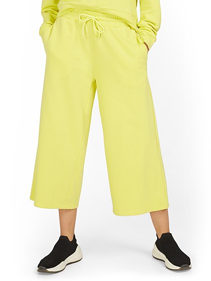 54.95 WIDE LEG CROP