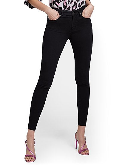 64.95 T HW LEXI ANK BLACK