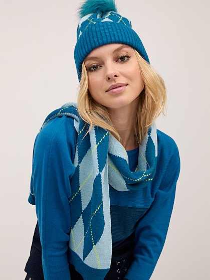 24.95 ARGLYE BEANIE W/POM