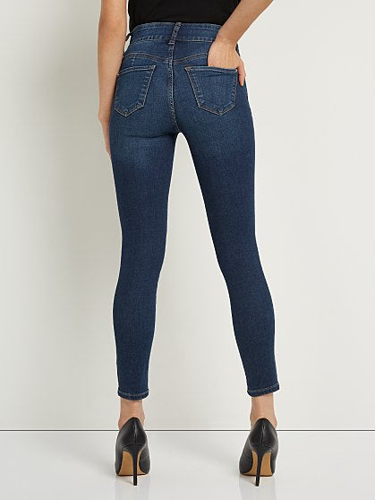 69.95 HW CURVY ANKLE-T