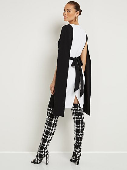 99.95 BLK/WHTE CAPE SHIFT