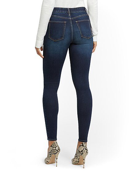 64.95 HW CURVY SKINNY TAL