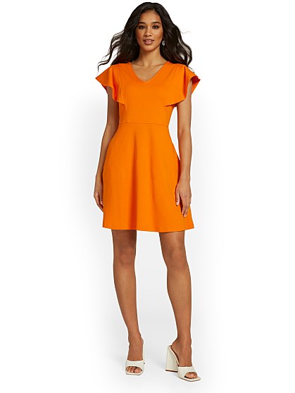 42.95 RUFFLE FRONT FLARE