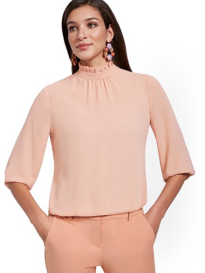 54.95 SMOCKED NECK SOLID