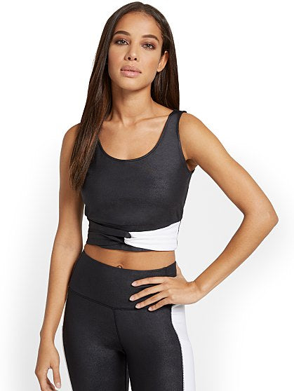 39.95 SPRTS BRA TWST FRNT