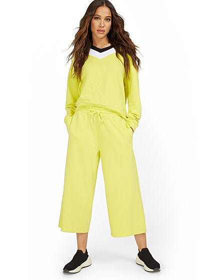 54.95 WIDE LEG CROP