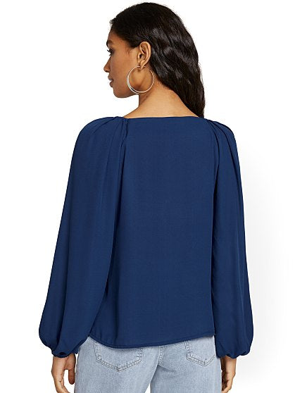 49.95 VOLUME SLV VNECK