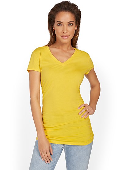 36.95 CORE VNECK CITY TEE
