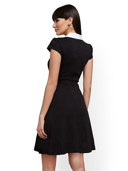 39.95 CLLR FIT FLARE DRES
