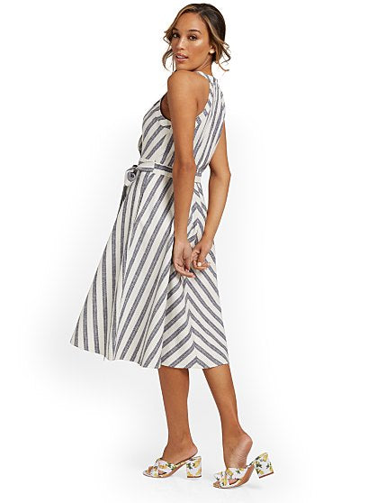 89.95 STRIPED CHVRN HALTR