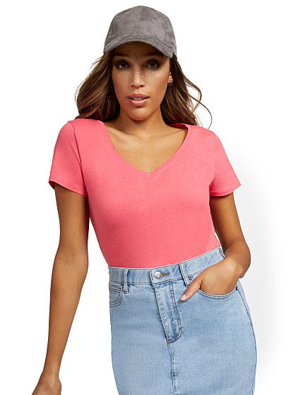16.95 PERFECT VNECK TEE