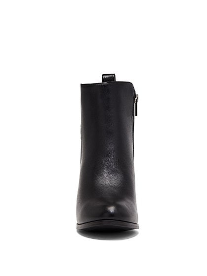 ANDRA BOOTIE