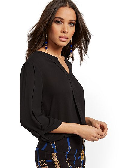 39.95 O FRAME KNOT SLEEVE