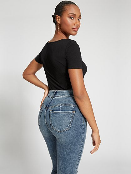 74.95 UHW CURVY SS T