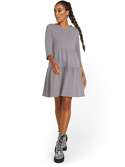 49.95  FLOUNCE SWEATSHIRT