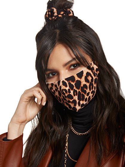 22.95 LEO MASK SCRUNCHIE