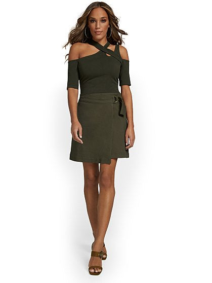59.95 BELTED TWILL SKIRT
