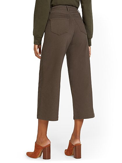 69.95 WIDE LEG CROP