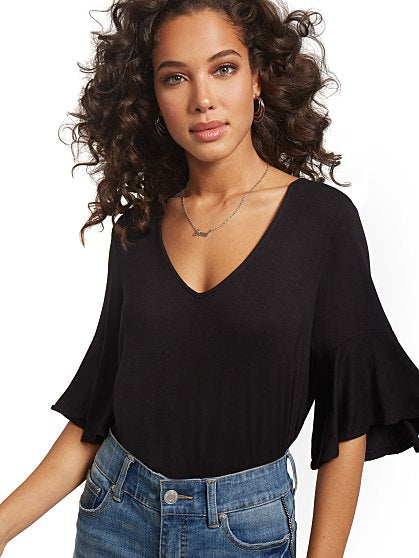 39.95 VNECK KNIT