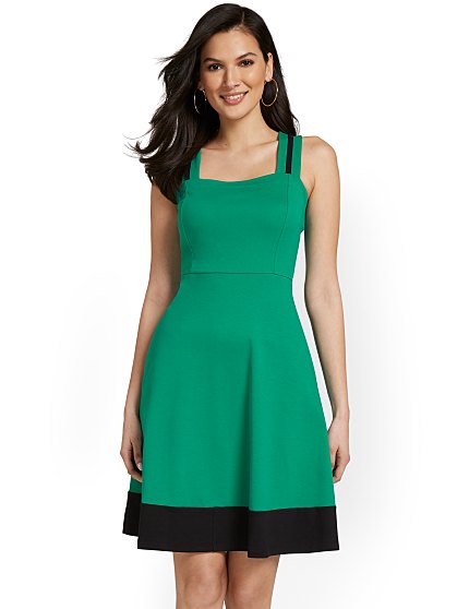 42.95 COLBLCK SQUARE STRA