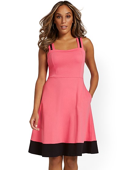 42.95 COLBLCK SQUARE STRA