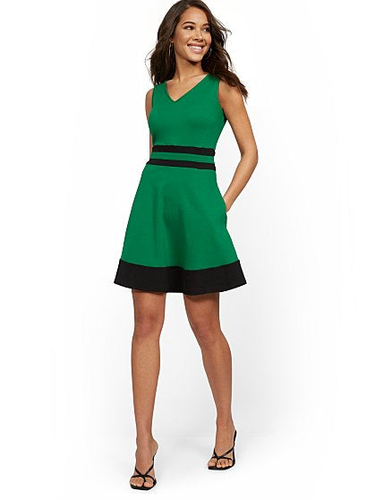 39.95 VNECK COLORBLOCK FL