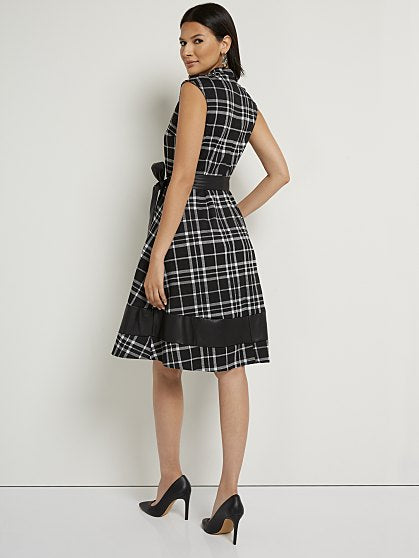 89.95 PLAID BELTED FLARE