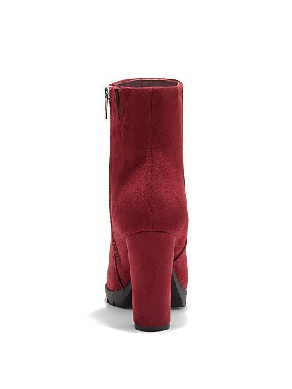 ARACELI BOOTIE