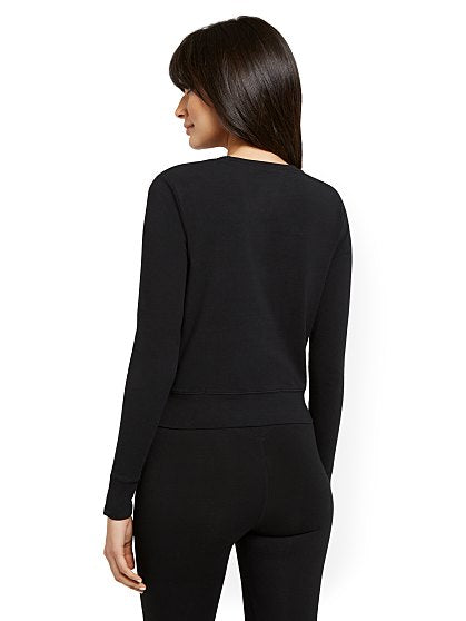 39.95 YOGA TOP CUTOUT