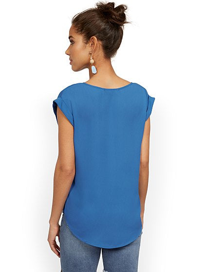 36.95 SPLITNECK BLOUSE