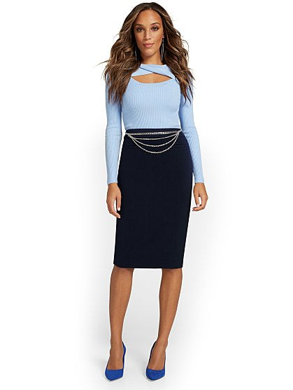 59.95 SEAMED POCKET SKIRT